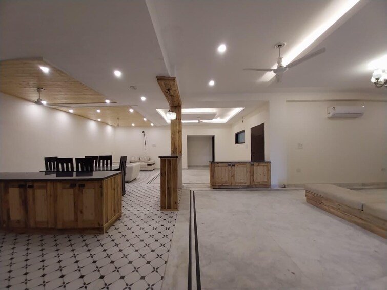 Cover Image, sector 108 4 Bedroom 450 Sq.Mt. Independent House In Sector 108 Noida 9129498