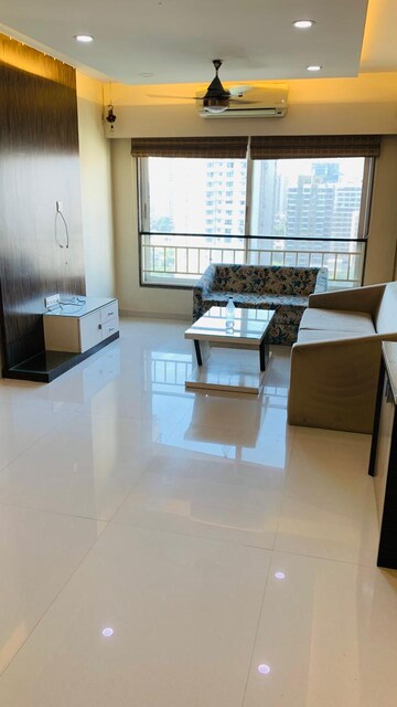 Team Area in 3 BHK Apartment at Anmol Tower, Goregaon West – for Rent