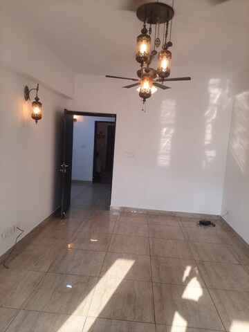 Master Bedroom in 4 BHK Apartment at Supertech Cape Town, Sector 74 – for Rent