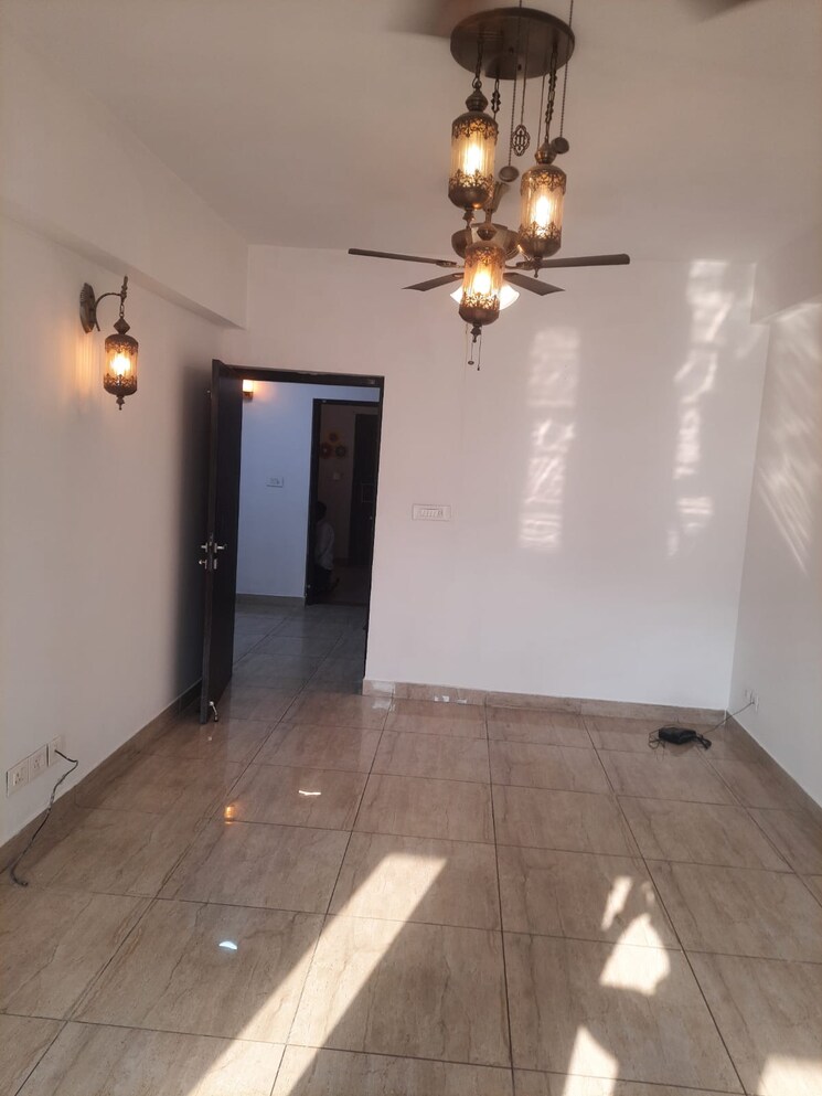 Master Bedroom, supertech-cape-town 4 Bedroom 2385 Sq.Ft. Apartment In Sector 74 Noida 9129537