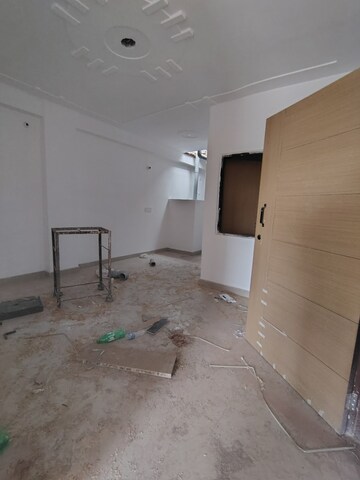 Room in 2 BHK Apartment at Bindal Enclave, Phi Iv Greater Noida – for Rent