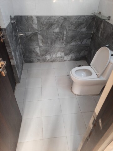 Bathroom in 3 BHK Apartment at Express Zenith, Sector 77 – for Rent