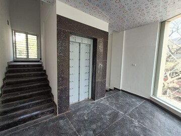 Room in  Showroom at Vijaya Bank Layout – for Sale