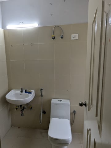 Bathroom in 2 BHK Apartment at Pioneer Park Phase 1, Sector 61 – for Rent