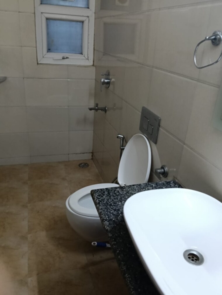 Bathroom, dda-rosewood-apartments 3 Bedroom 1600 Sq.Ft. Apartment In Vasant Kunj Delhi 9129700