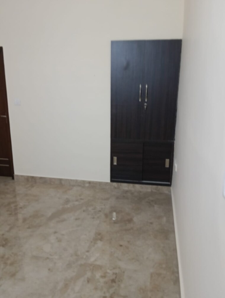 Room, dda-rosewood-apartments 3 Bedroom 1600 Sq.Ft. Apartment In Vasant Kunj Delhi 9129700