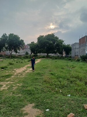  Plot – Garden View at Dheeraj Nagar - for Sale