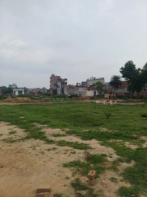  Plot For Sale in Dheeraj Nagar