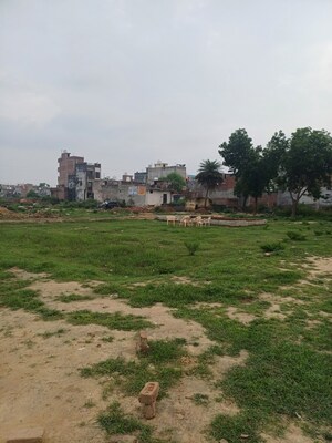  Plot – Garden View at Dheeraj Nagar - for Sale