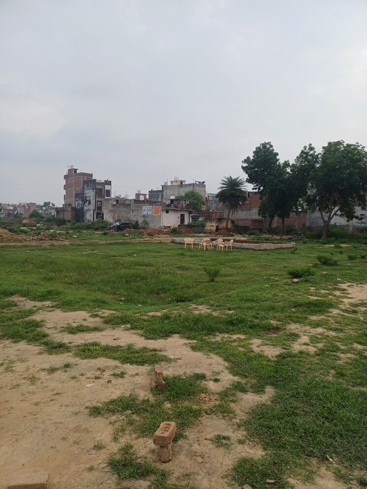 Garden, dheeraj nagar  124 Sq.Yd. Plot In Dheeraj Nagar Faridabad 9129707