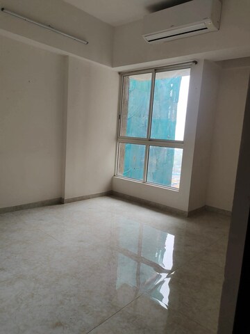 Bedroom in 2 BHK Apartment at Lodha Amara, Kolshet Road – for Rent