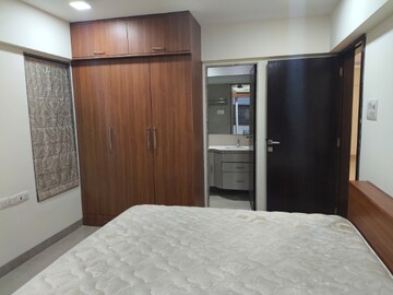Room in 2 BHK Apartment at Nazarene Apartment, Chembur – for Rent