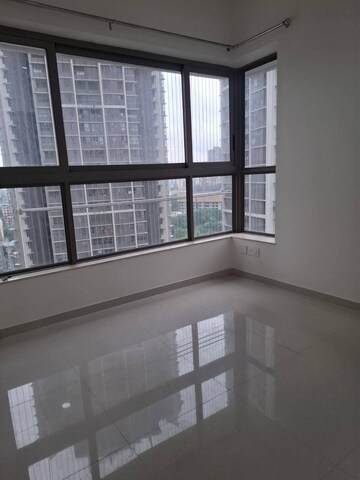 Bedroom in 2 BHK Apartment at Kalpataru Paramount, Kapur Bawdi – for Rent