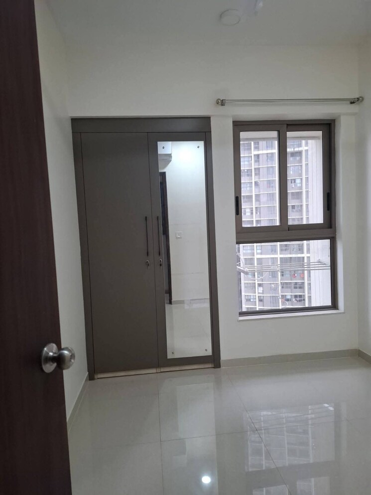 Bedroom, kalpataru-paramount 2 Bedroom 800 Sq.Ft. Apartment In Kapur Bawdi Thane 9129806