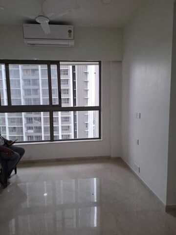 Living Room in 2 BHK Apartment at Kalpataru Paramount, Kapur Bawdi – for Rent