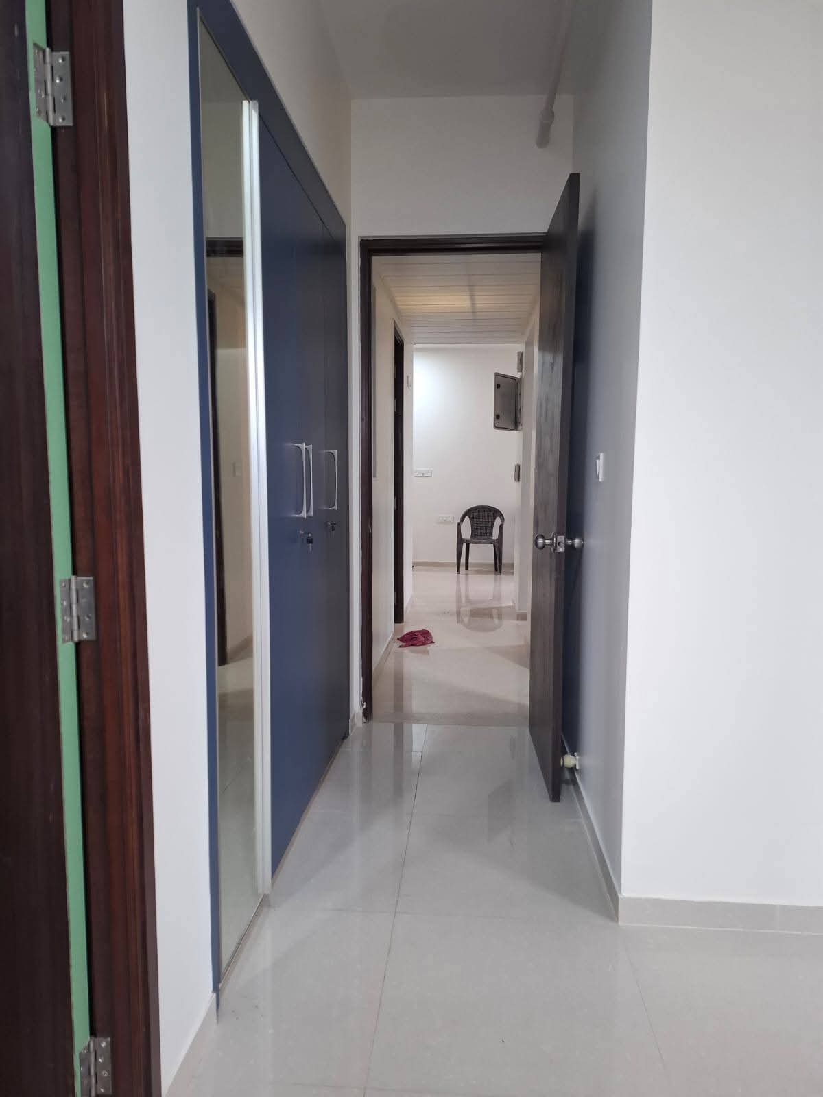 2 BHK Apartment For Rent in Kalpataru Paramount
