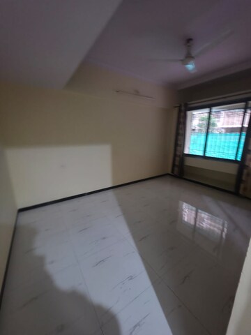 Room in 1 BHK Apartment at SD Ekta Suprabhat CHS, Goregaon West – for Rent