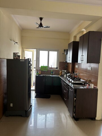 Kitchen in 3.5 BHK Apartment at Prateek Stylome, Sector 45 – for Rent
