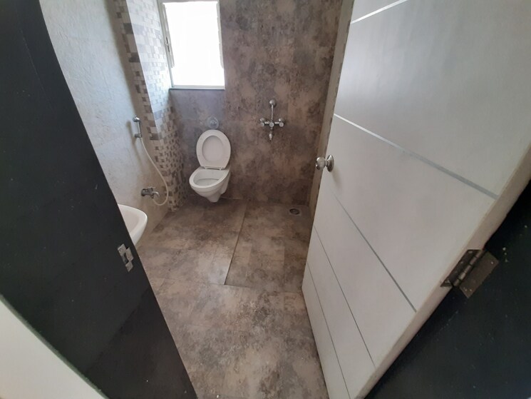 Bathroom, bhide-bhadane-bhidewadi 3 Bedroom 980 Sq.Ft. Apartment In Vadgaon Budruk Pune 9129828