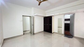 Room in 3 BHK Builder Floor at Hsr Layout – for Rent