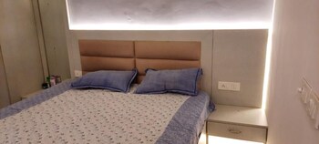Paramount Golf Forest Studio Apartments Phase 2 -
