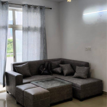 Living Room in 2.5 BHK Apartment at Express Zenith, Sector 77 – for Rent