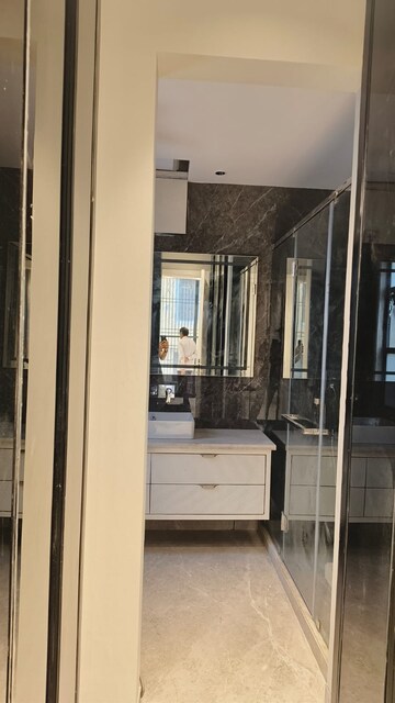 Attached Bathroom in 3 BHK Builder Floor at Safdarjung Enclave – for Sale
