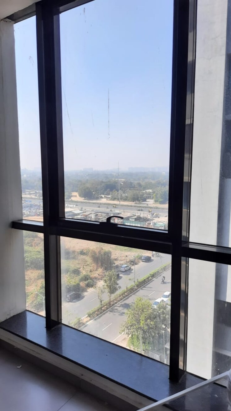 Room, prahlad nagar Commercial Office Space 545 Sq.Ft. In Prahlad Nagar Ahmedabad 9129893