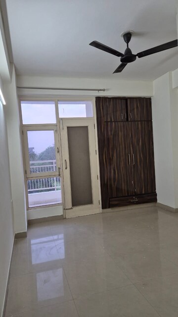 Building Lobby in 3 BHK Apartment at Sector 49 – for Rent