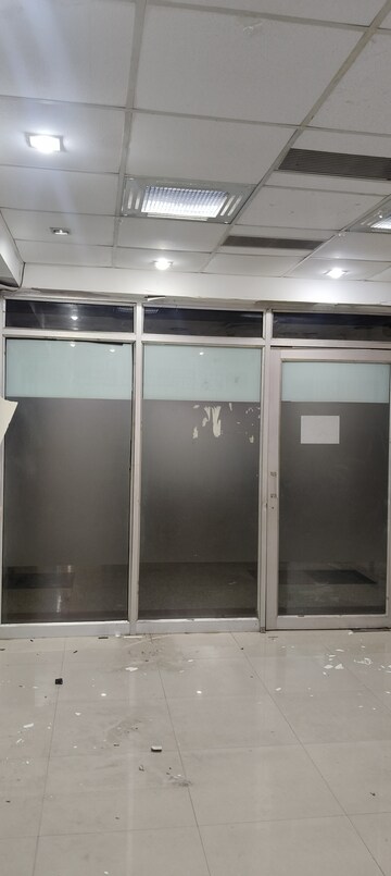 Building Lobby in  Office Space at Vardhman Star Shop Mall, Sector 19 – for Rent