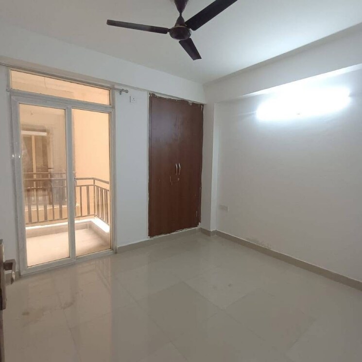 Room, supertech-cape-town 2.5 Bedroom 1150 Sq.Ft. Apartment In Sector 74 Noida 9129930