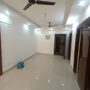 2.5 BHK Apartment For Rent in Supertech Cape Town, Sector 74