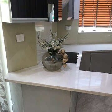Team Area in 3 BHK Apartment at H R Buildcon Elite Homz, Sector 77 – for Rent