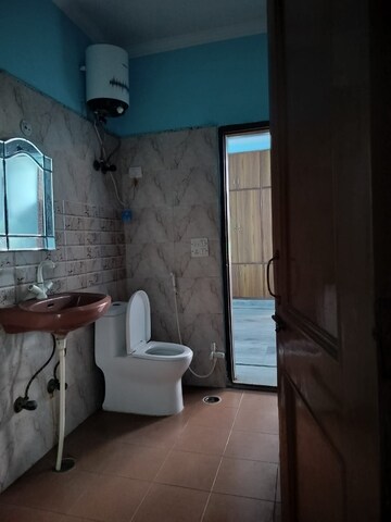 Bathroom in 2 BHK Builder Floor at Sector 49 – for Rent