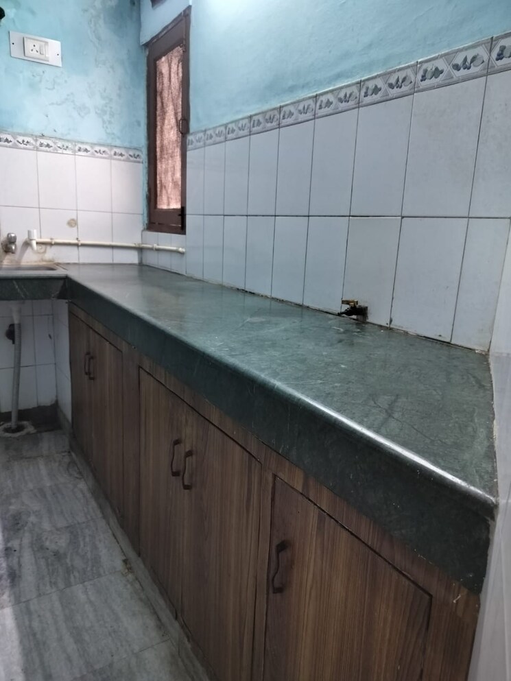 Kitchen, sector 49 2 Bedroom 2800 Sq.Ft. Builder Floor In Sector 49 Noida 9129962