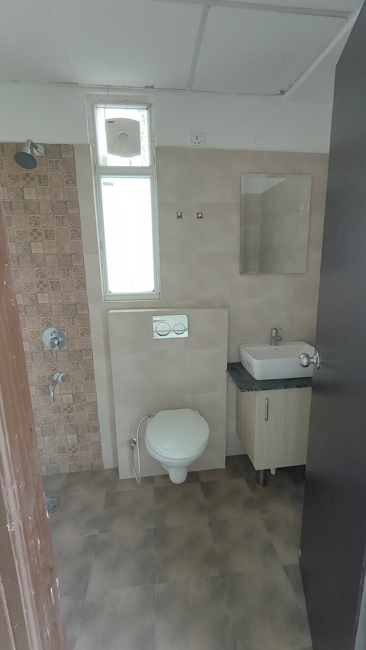 Bathroom, sangowal 2 Bedroom 900 Sq.Ft. Apartment In Sangowal Ludhiana 9129968