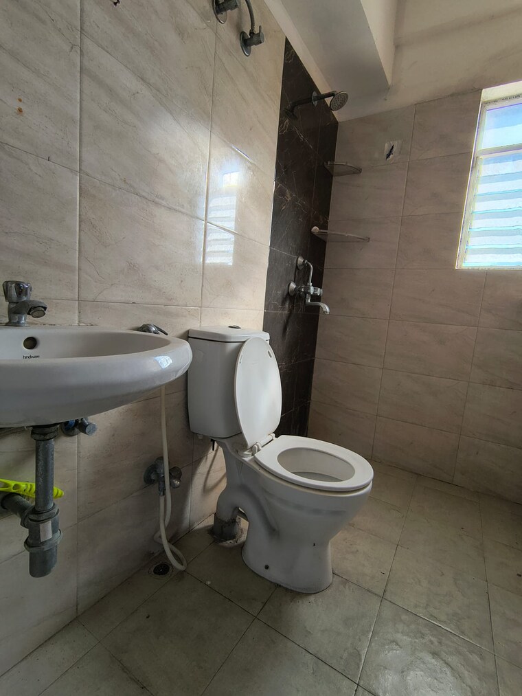 Bathroom, rajat-avante 3 Bedroom 1030 Sq.Ft. Apartment In Joka Kolkata 9129963