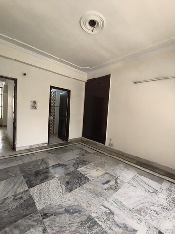 Room in 3 BHK Apartment at The Mahesh CGHS, Sector 21c – for Sale