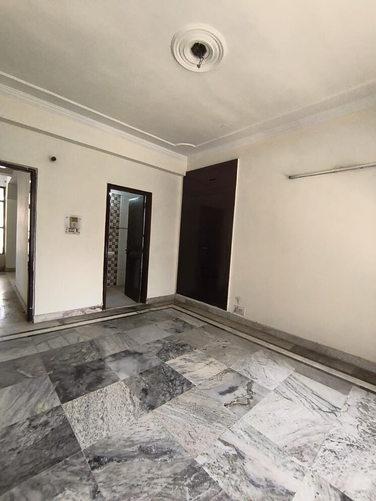 Room, the-mahesh-cghs 3 Bedroom 1600 Sq.Ft. Apartment In Sector 21c Faridabad 9129970