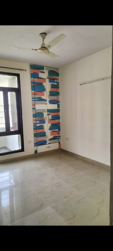 Room in 3 BHK Apartment at SRS Royal Hills, Sector 87 – for Rent