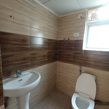 Bathroom in 3 BHK Apartment at Express Zenith, Sector 77 – for Rent