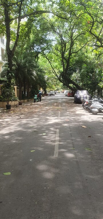 Parking in 2 BHK Builder Floor at Richards Town – for Sale