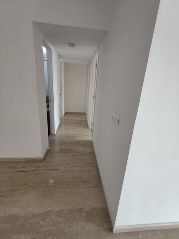 Corridor in 3 BHK Apartment at Imperial Heights Goregaon West, Goregaon West – for Rent