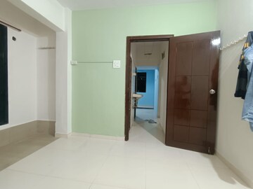 Room in 1 BHK Apartment at Kopar Khairane – for Rent