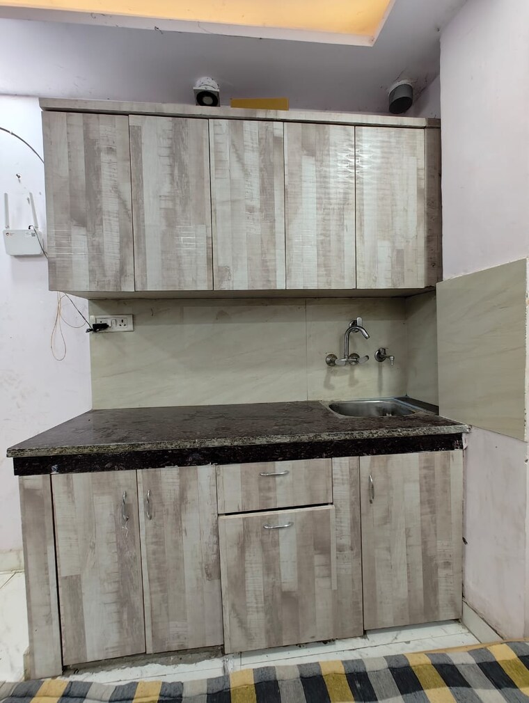 Kitchen, govindpuri 1 RK 250 Sq.Ft. Builder Floor In Govindpuri Delhi 9130003