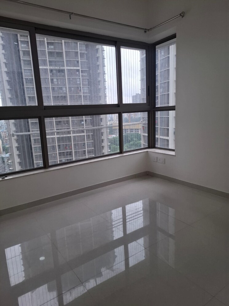 Balcony, kalpataru-paramount 2 Bedroom 527 Sq.Ft. Apartment In Kapur Bawdi Thane 9130011