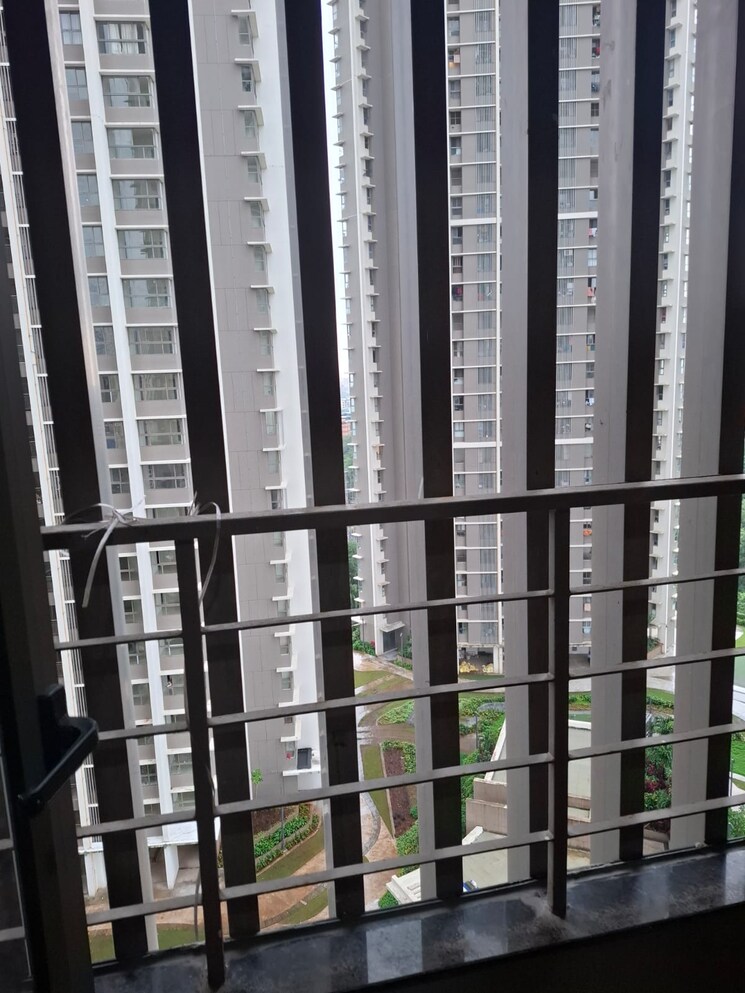 Exterior View, kalpataru-paramount 2 Bedroom 527 Sq.Ft. Apartment In Kapur Bawdi Thane 9130011