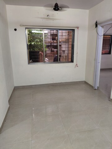 Room in 1 BHK Apartment at Neel Laxmi CHS, Vile Parle East – for Rent