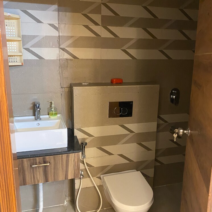 Bathroom, penta-homes 2 Bedroom 1300 Sq.Ft. Apartment In Vip Road Zirakpur 9130030