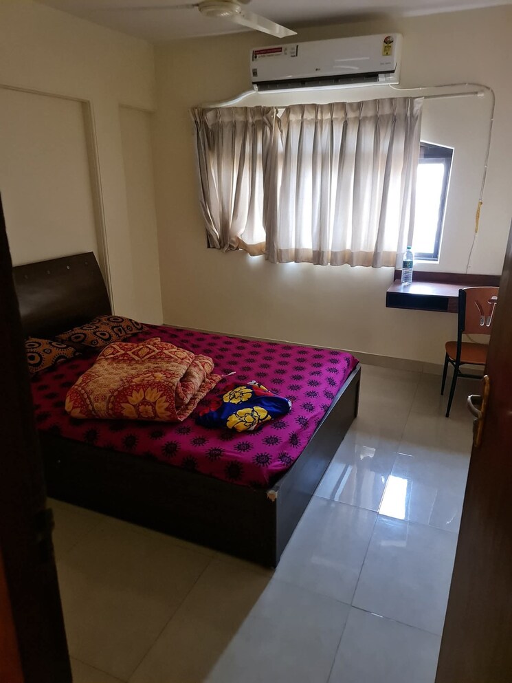 Bedroom, vile parle east 3 Bedroom 1100 Sq.Ft. Apartment In Vile Parle East Mumbai 9130045